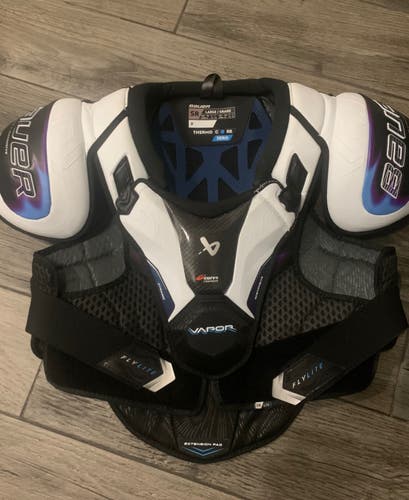 LIKE NEW  Large SR Bauer Vapor Flylite Shoulder Pads (Used)