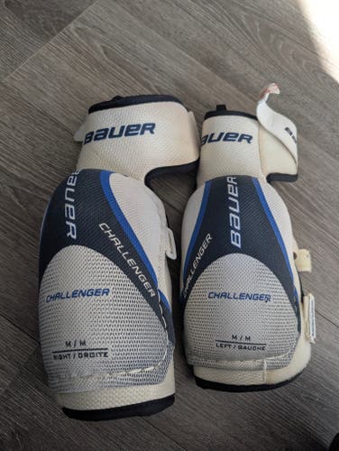 Senior Medium Bauer Challenger Elbow Pads (Used)