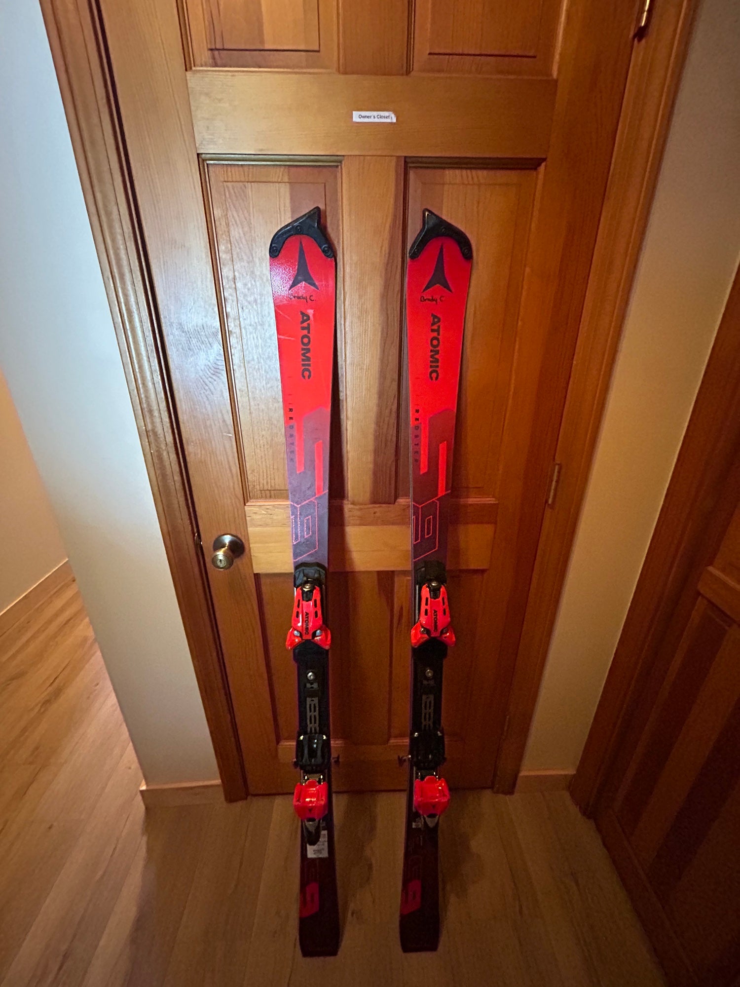 Atomic 145 cm Racing Redster S9 Skis With Atomic Z10 Bindings