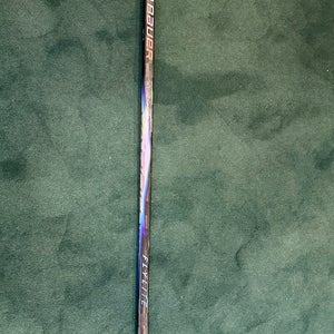 Senior Bauer Vapor Flylite Left Hand Hockey Stick P92 77 Flex (Used)