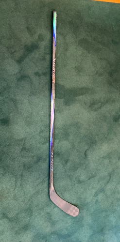 Senior Bauer Vapor Flylite Left Hand Hockey Stick P92 77 Flex (Used)