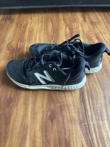Black Men's Size M 10.5 (W 11.5) Adult New Balance Fresh Foam Turf 3000 Shoes (Used)