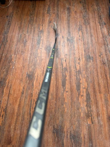 Nathan Mackinnon Pro Stock CCM Ribcor Trigger 3D PMT Right Handed Hockey Stick 95 Flex (Used)