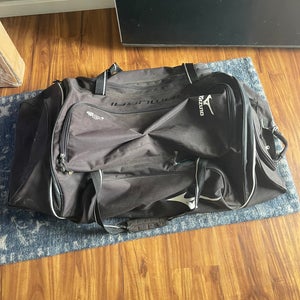 Mizuno Catcher's Bag (Used)