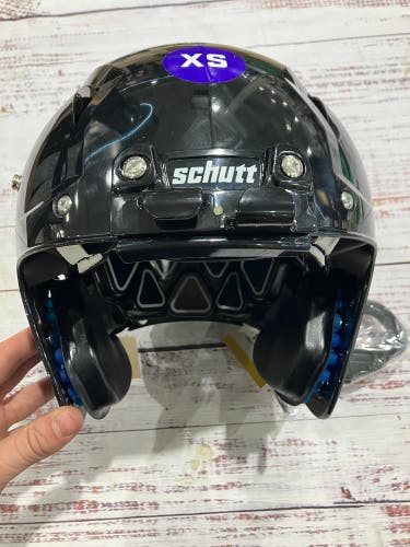 Black Youth XS Schutt Vengeance A11 Helmet (New)