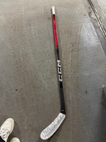 Senior CCM JetSpeed FT860 Right Handed Hockey Stick P28 75 Flex (Used)