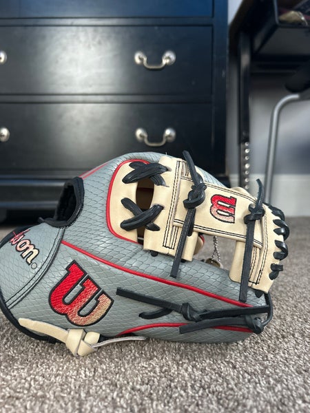 2023 Wilson A2000 RH Infield Baseball Glove 11.25" (New) PF88 Model