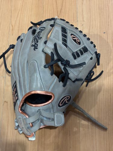 Rawlings R9 RH Baseball Glove 11.5" (Used)