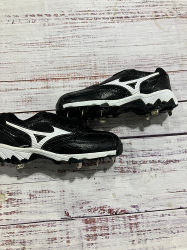Youth Mizuno Metal Baseball Cleats I Kid's 5