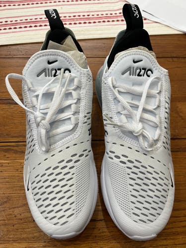 White Unisex Size M 7.0 (W 8.0) Adult Nike Air Max 270 Shoes (New)