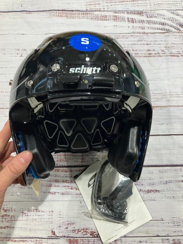 Black Youth Small Schutt Vengeance A11 Helmet (New)