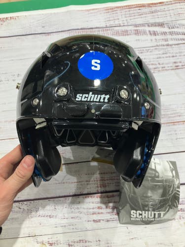 Black Youth Small Schutt Vengeance A11 Helmet (New)