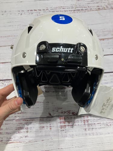 White Youth Small Schutt Vengeance A11 Helmet (New)