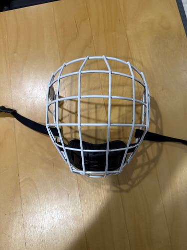 Medium CCM FM580 Full Cage (Used)