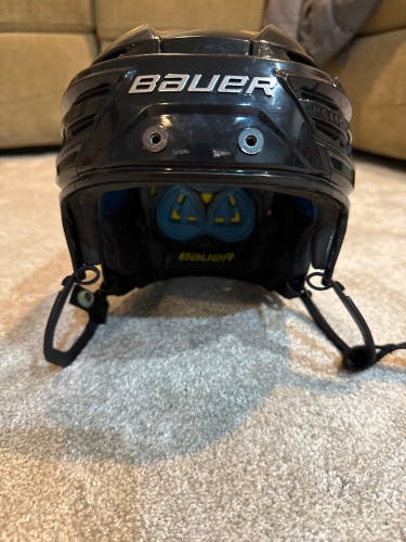 Small Bauer Re-Akt 150 Helmet (Used)