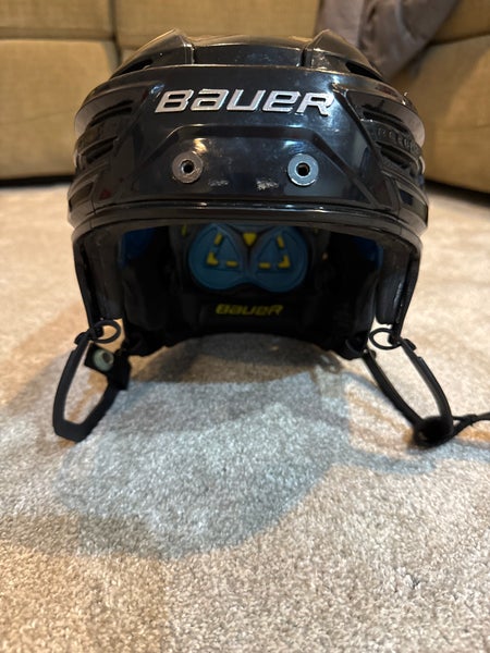 Small Bauer Re-Akt 150 Helmet (Used)