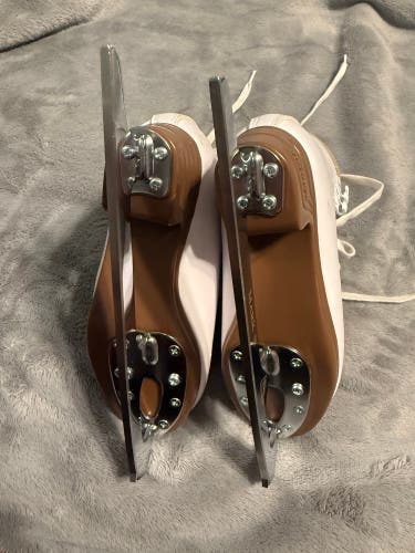 Jackson Ultima Excel Figure Skates Junior 12 (Used)