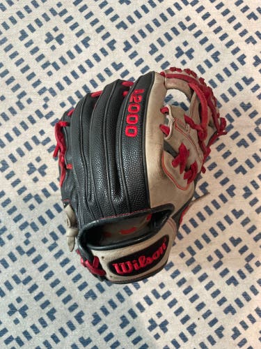 2021 Wilson A2000 RH Infield Baseball Glove 11.25" (Used)