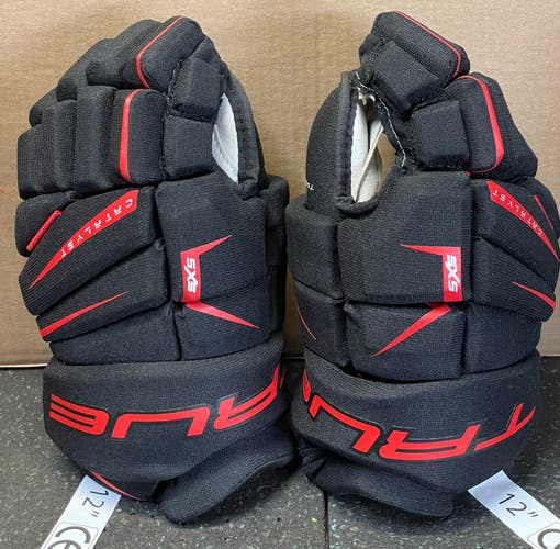 New True Catalyst 5x5 Hockey Gloves Black & Red 12”