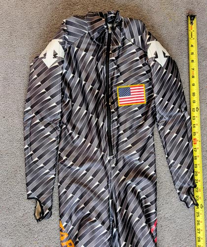 Unisex youth XL Descente Ski Suit (Used) FIS Legal