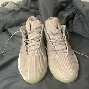 Men's Size M 12.0 (W 13.0) Nike GT Cut Shoes (Used)