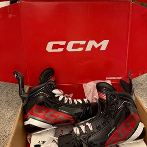 CCM JetSpeed FT6 Hockey Skates Regular Width Size 5.5 (New)