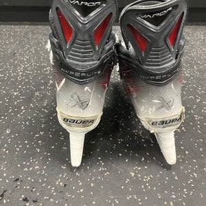 Red 2023 Bauer Vapor Hyperlite 2 Hockey Skates Pro Stock 7.5 (Used)