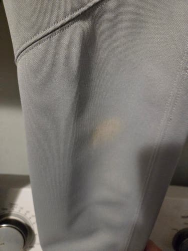 Gray Men's Youth Under Armour Game Pants (Used)