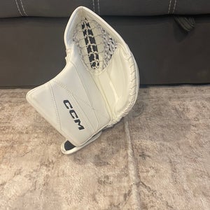 CCM Axis 2 Regular Pro Stock (NHL Sample Glove New)