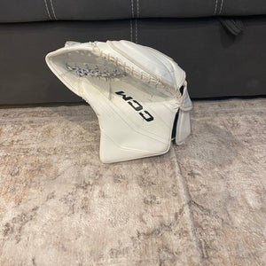 CCM EFlex 6 Regular Pro Stock (New)