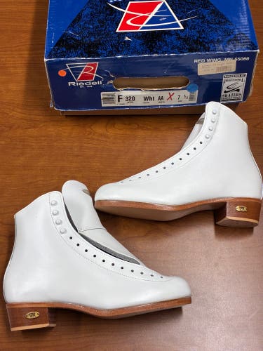 Riedell 320 Figure Skates I Adult 7.5 I (New)