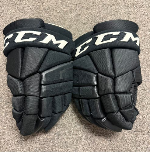 Hockey Player Gloves - CCM 12”