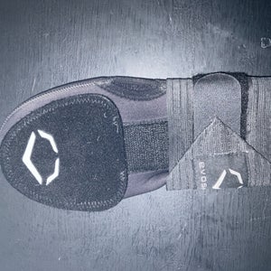 Black Senior EvoShield Sliding Mitt (Used)