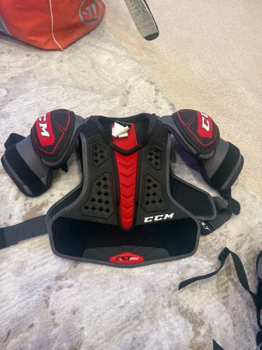 Senior Small CCM QuickLite 250 Shoulder Pads (Used)
