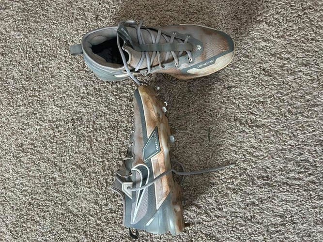 Gray Men's Size M 11.0 (W 12.0) Nike Trout Metal (Used)