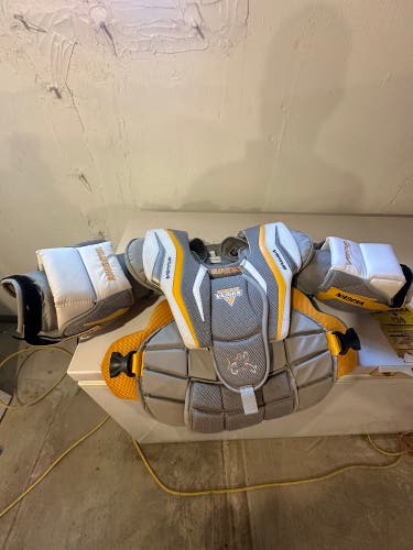 Small Vaughn Goalie Chest Protector (Used)