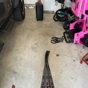 Senior CCM Ribcor Trigger 9 Left Hand Hockey Stick P28 70 Flex Pro Stock (New)