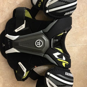Small Junior Warrior ALPHA LX 20 Shoulder Pads (Used)
