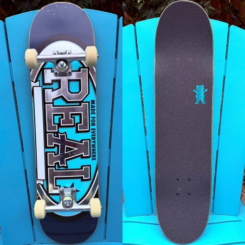 REAL Skateboards “Made For Everywhere”Complete Skateboard 8.0” - Ace 33 Trucks