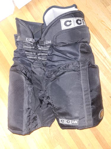 Men's Senior Medium CCM Super Tacks 892 Hockey Pants Pro Stock (Used)