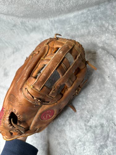 Brown Rawlings RH First Base Baseball Glove 12" (Used)