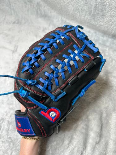 Black Bradley Next Play RH Outfield Baseball Glove 12" (Used)