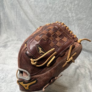 Brown Mizuno Franchise RH Pitcher's Baseball Glove 12" (Used)