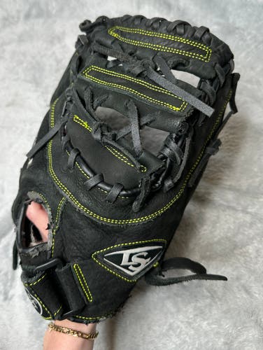 Black Louisville Slugger Zephyr Series RH First Base Baseball Glove 13" (Used)