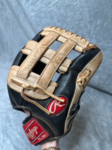 Black Rawlings Gold Glove Elite RH Outfield Baseball Glove 12" (Used)