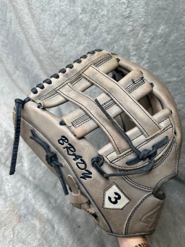 Gray 44 Pro Signature Series LH Outfield Baseball Glove 12.5" (Used)