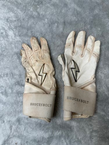 White Large Bruce Bolt Batting Gloves (Used)