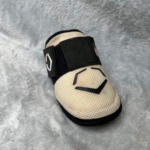 White Senior EvoShield Elbow Guard (Used)