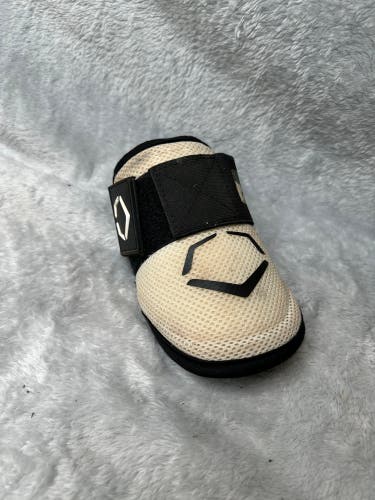 White Senior EvoShield Elbow Guard (Used)