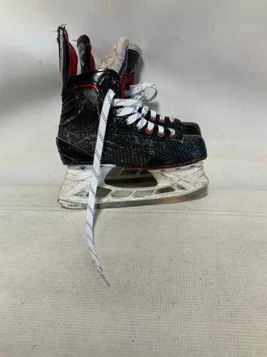 Used Bauer VAPOR X700 Junior Hockey Skate Junior 03.5 11823-S000037139